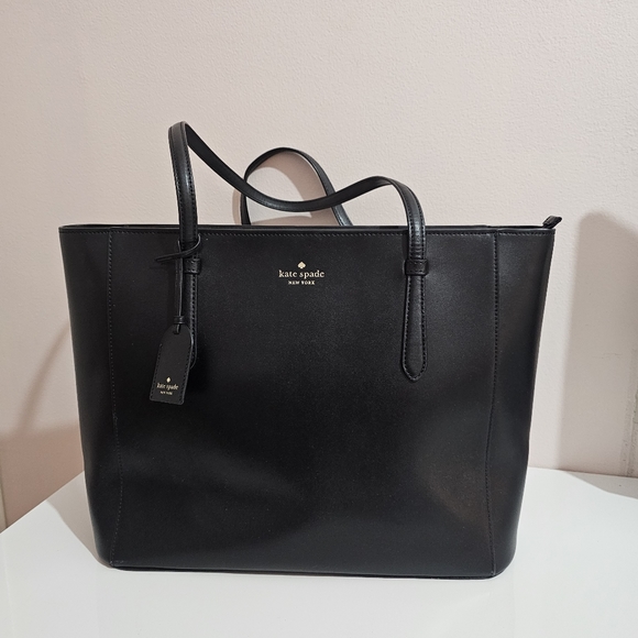 kate spade Handbags - Kate Spade Schuyler Medium Tote
